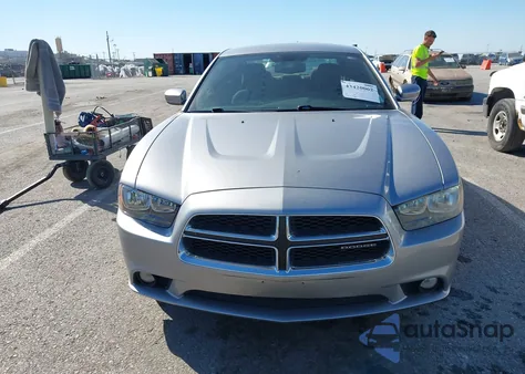2011 Dodge Charger z USA, uszkodzony, nr VIN 2B3CL3CG5BH520676